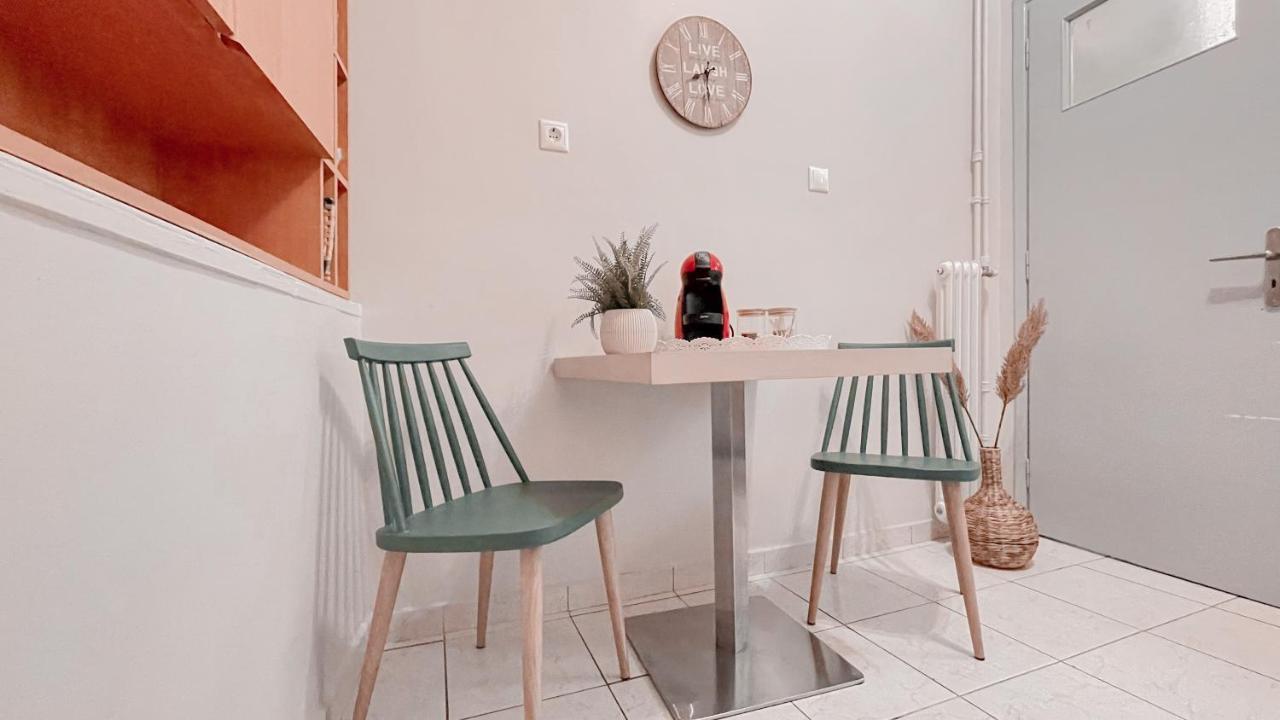 Cute 1Br Apt With Balcony In The Heart Of The City Athen Eksteriør billede
